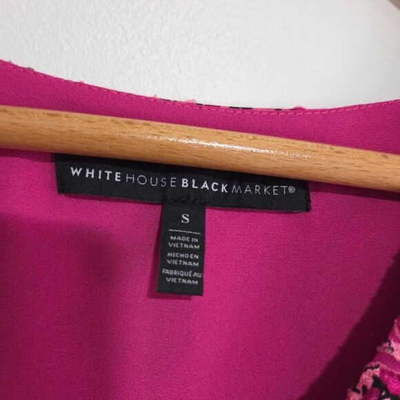 EUC WHITE HOUSE BLACK MARKET PINK FLORAL SURPLICE PLEATED SLEEVELESS TOP S - Picture 13 of 16